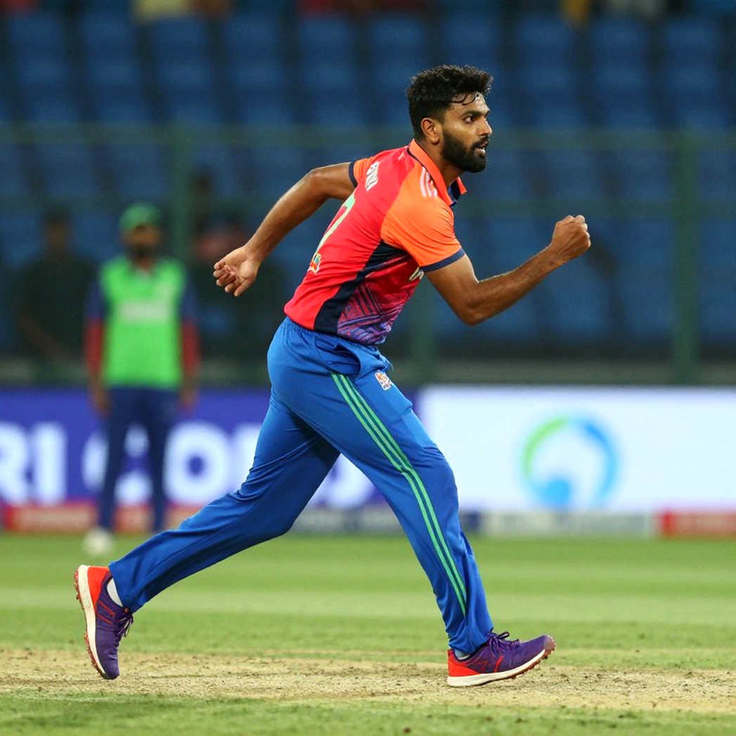 টোকেনের খাঁচায় কণ্ঠস্বর: এশীয় ক্রিকেটে ব্লকচেইন, ফ্যান টোকেন আর গ্যালারির স্মৃতি