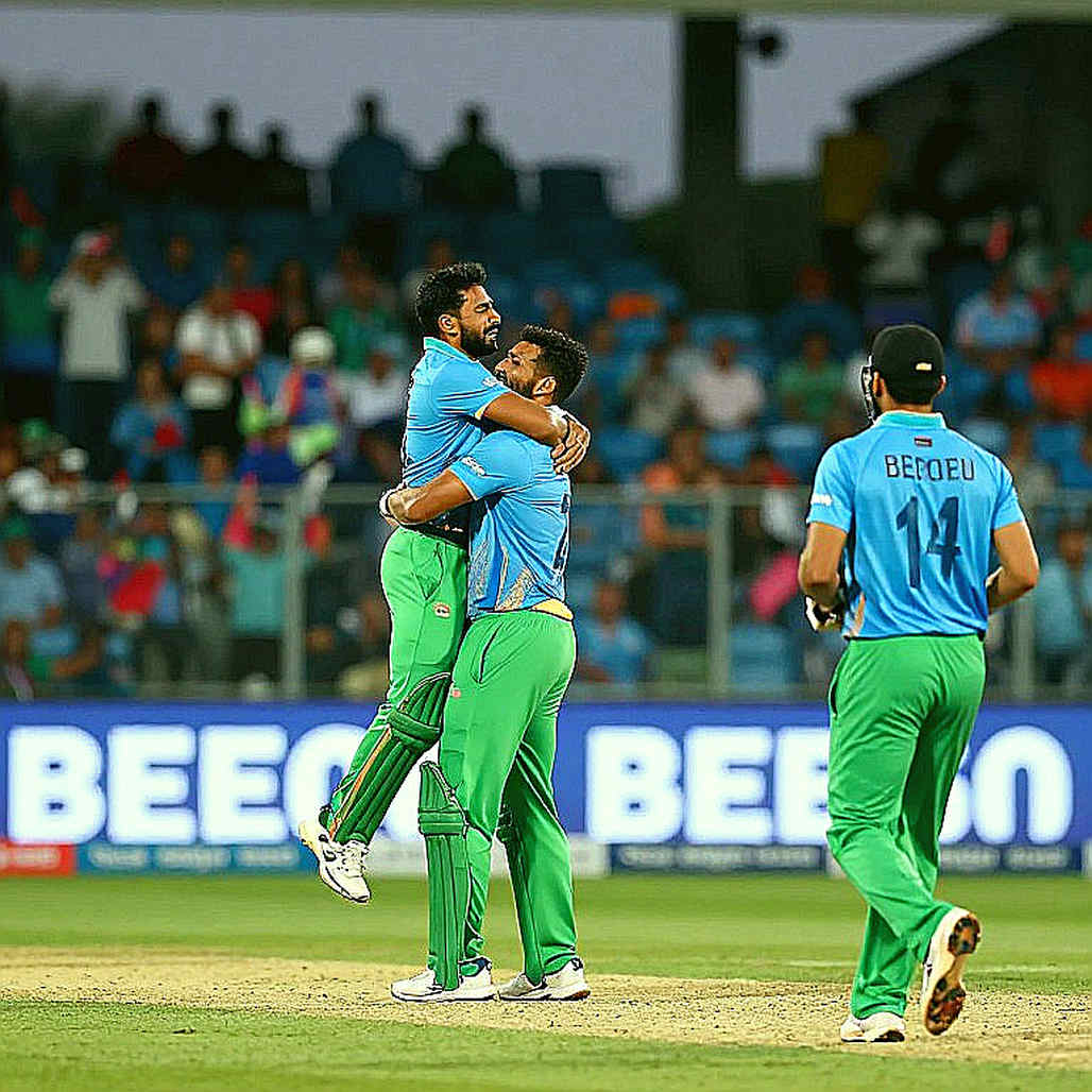 মাউন্ট মাউনগানুই থেকে রাওয়ালপিন্ডি: বাংলাদেশের পেসের খাতায় যে পাতা এখনো ফাঁকা